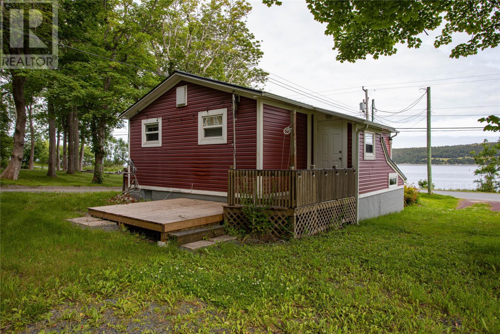 39 Water Street E Property Photo 4