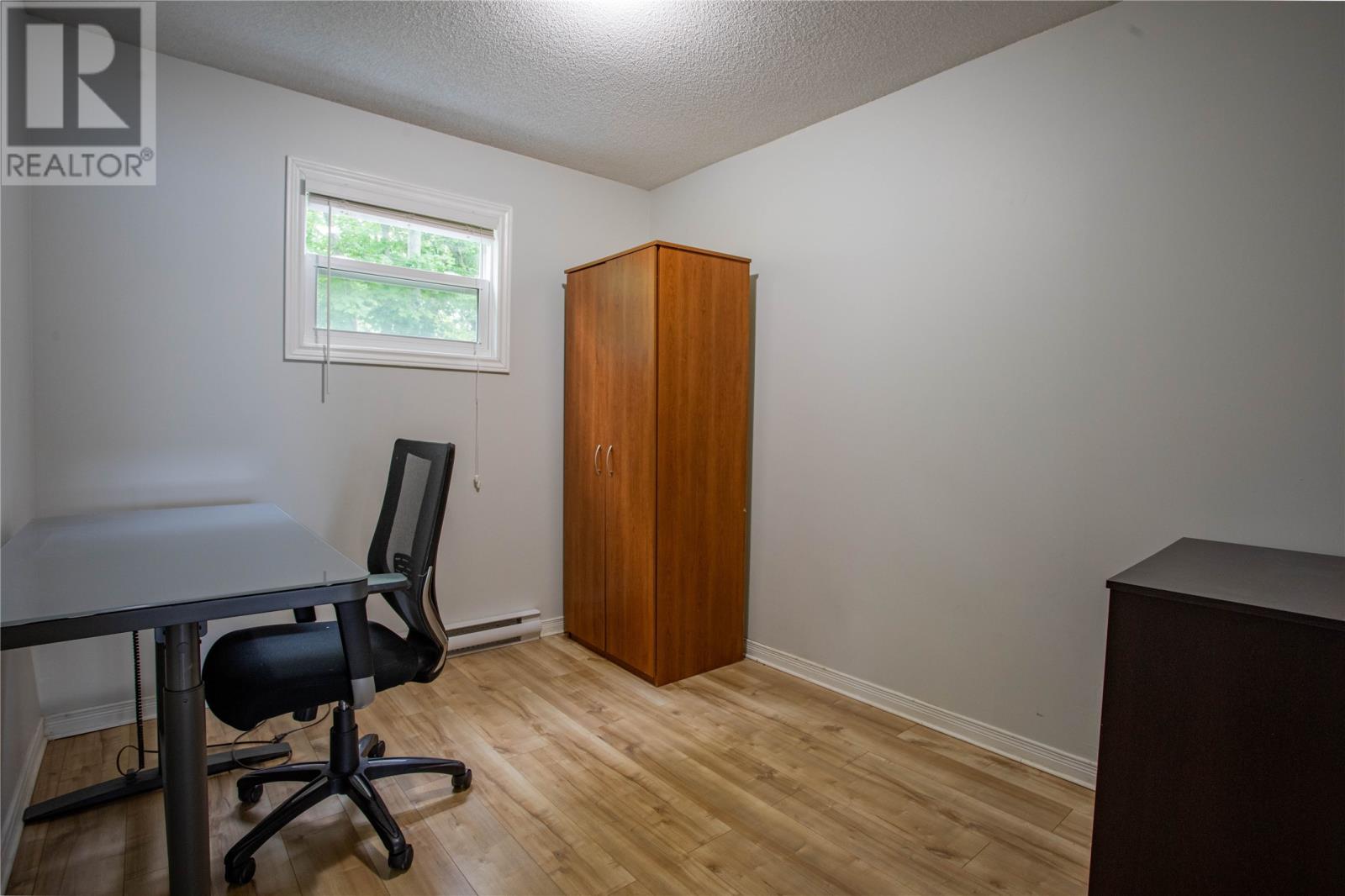 39 Water Street E Property Photo 13