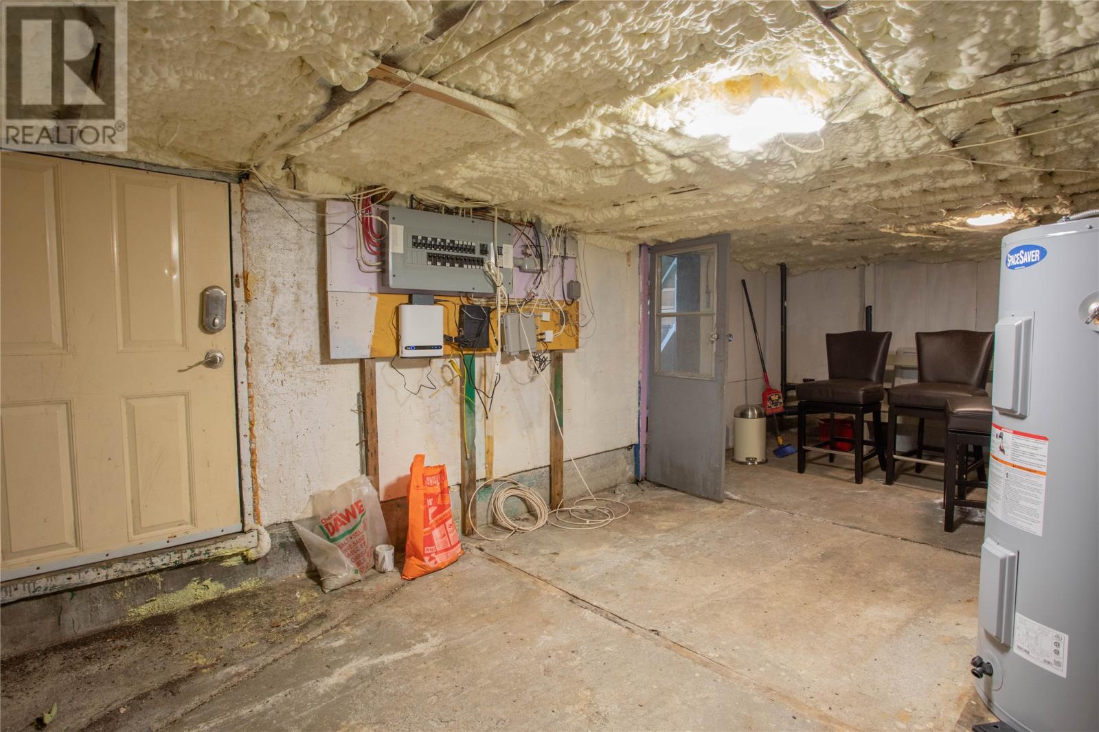 39 Water Street E Property Photo 15