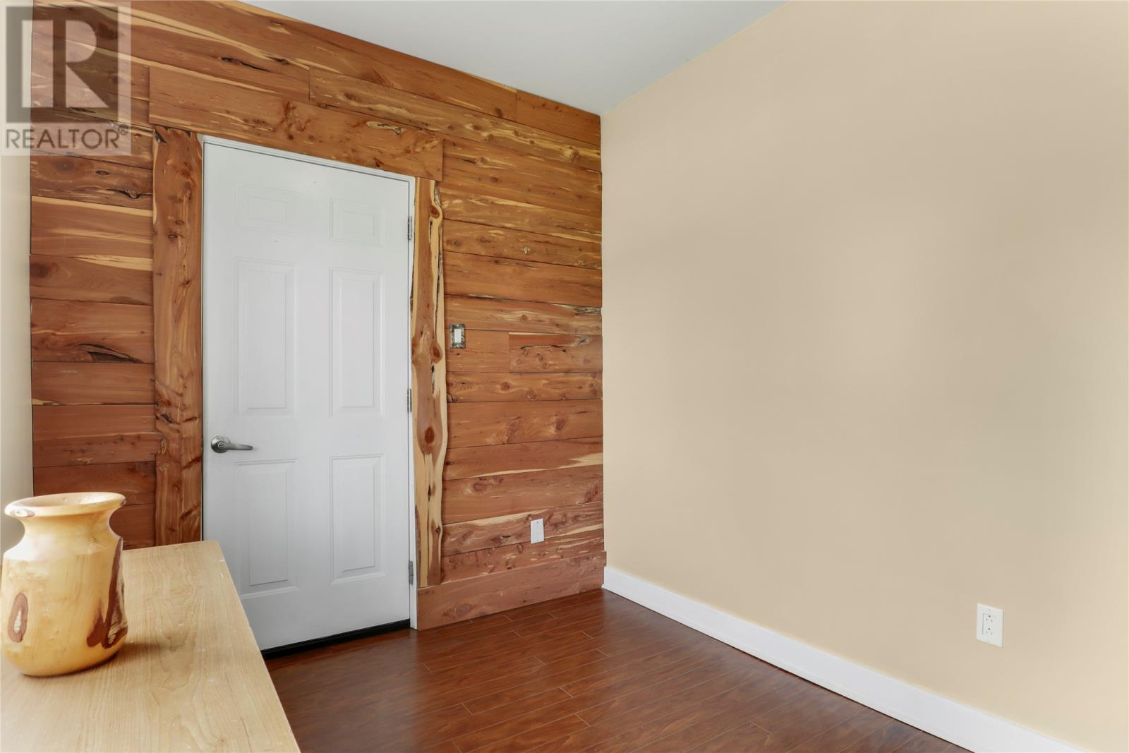 1 Thornes Road Property Photo 13