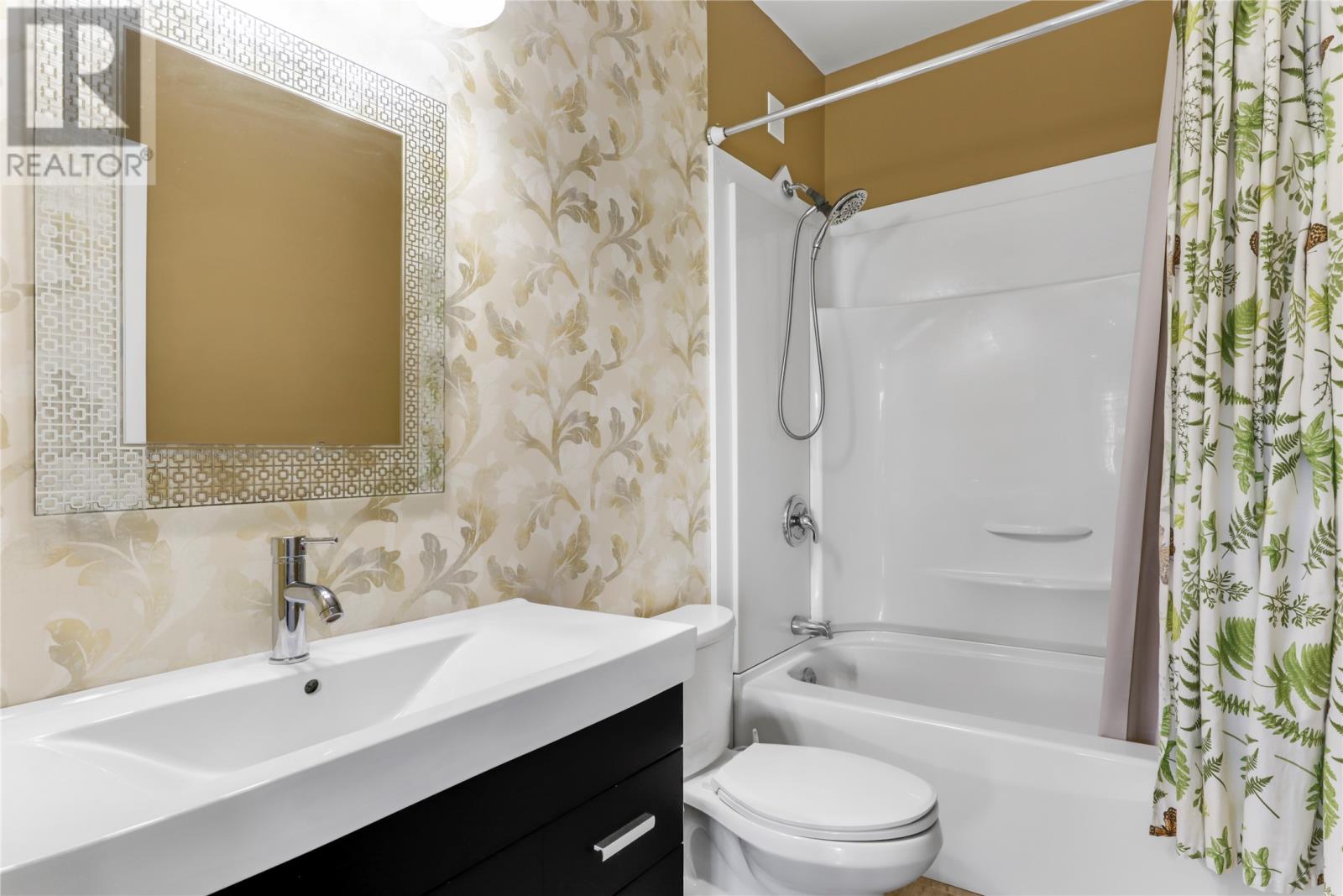 1 Thornes Road Property Photo 14