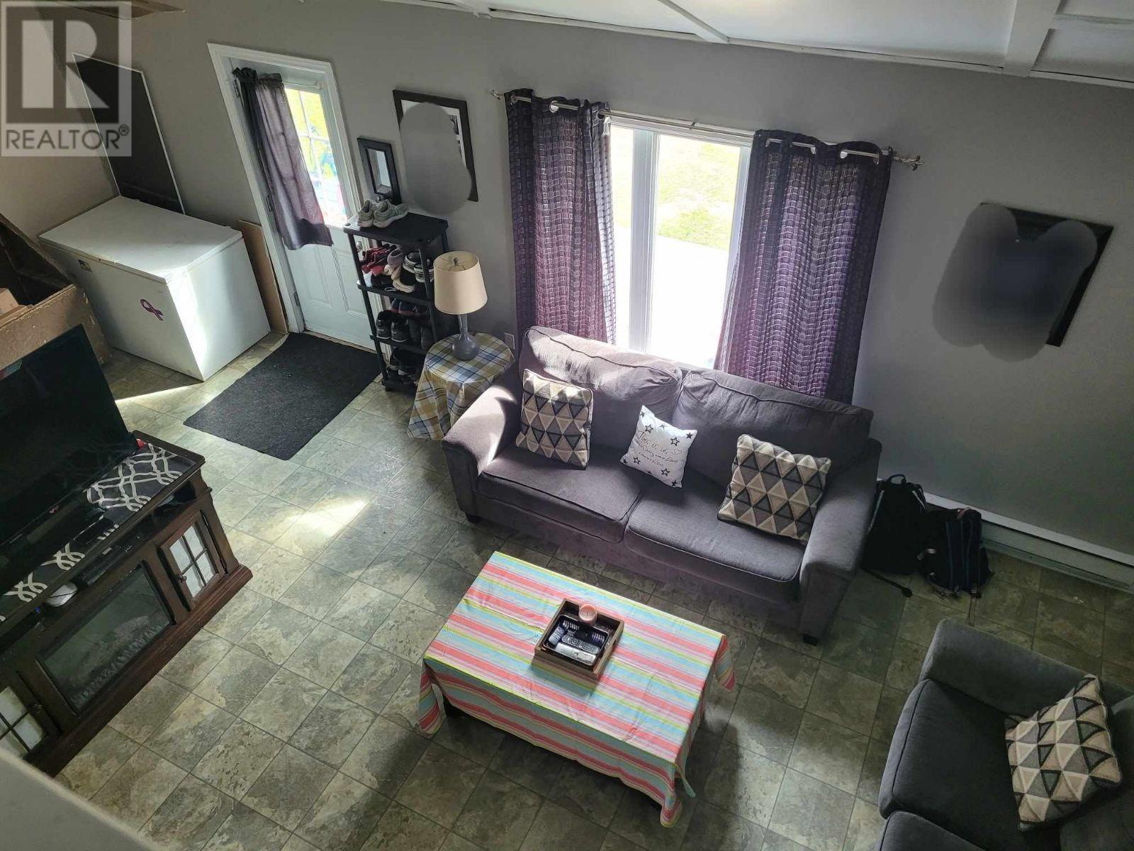 2 Tourout's Lane Property Photo 24
