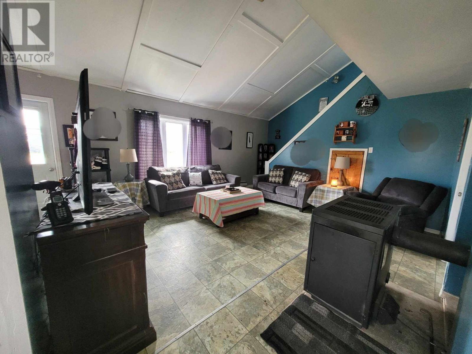 2 Tourout's Lane Property Photo 25