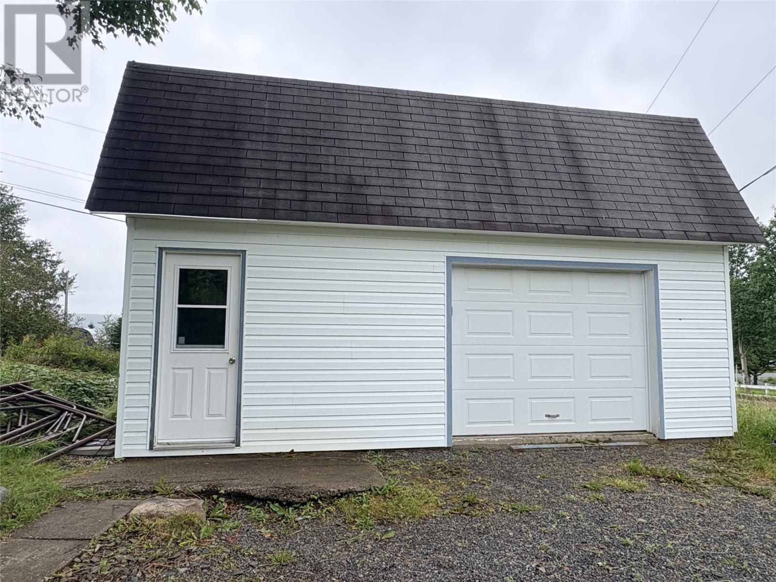 79 Harbour Drive Property Photo 14