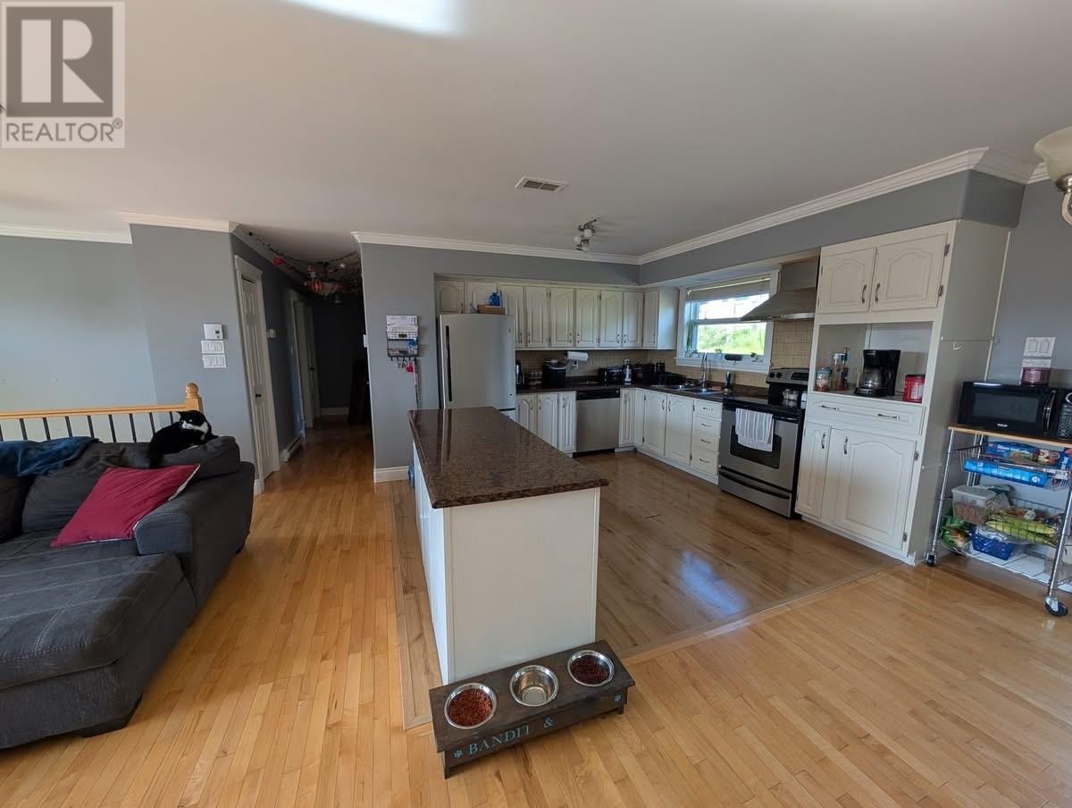 32 Wyatt Boulevard Property Photo 5
