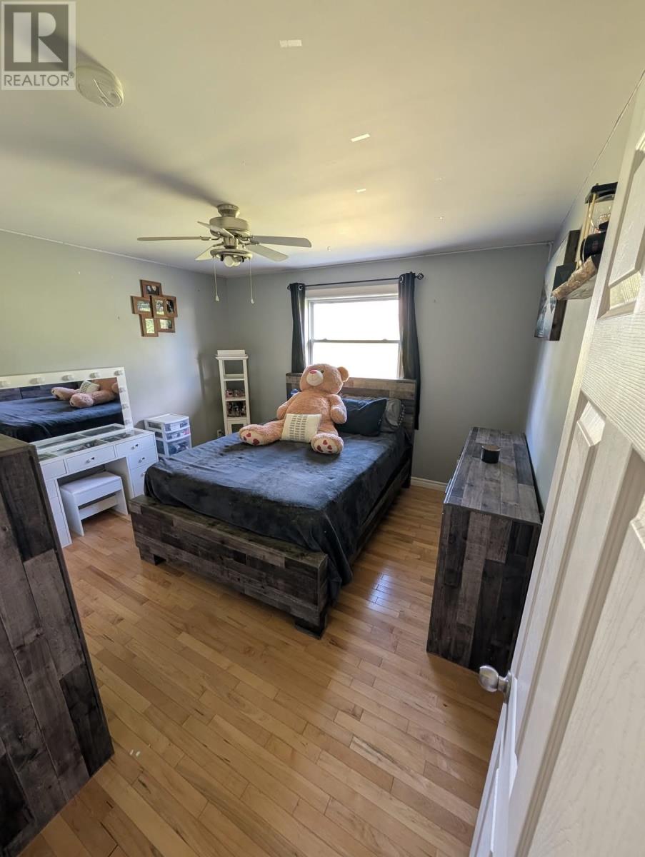 32 Wyatt Boulevard Property Photo 6