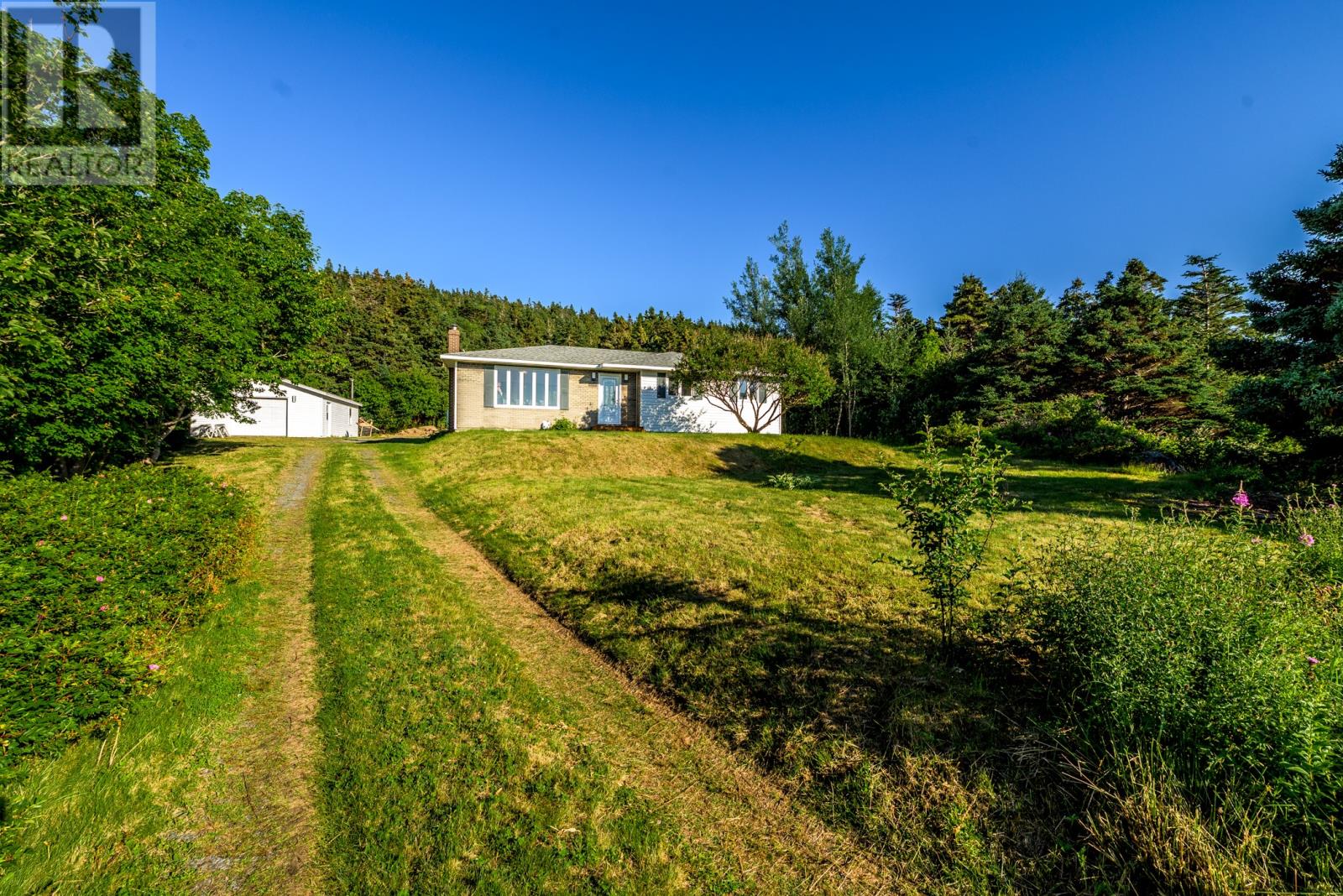 193 Harbour Drive Property Photo 1