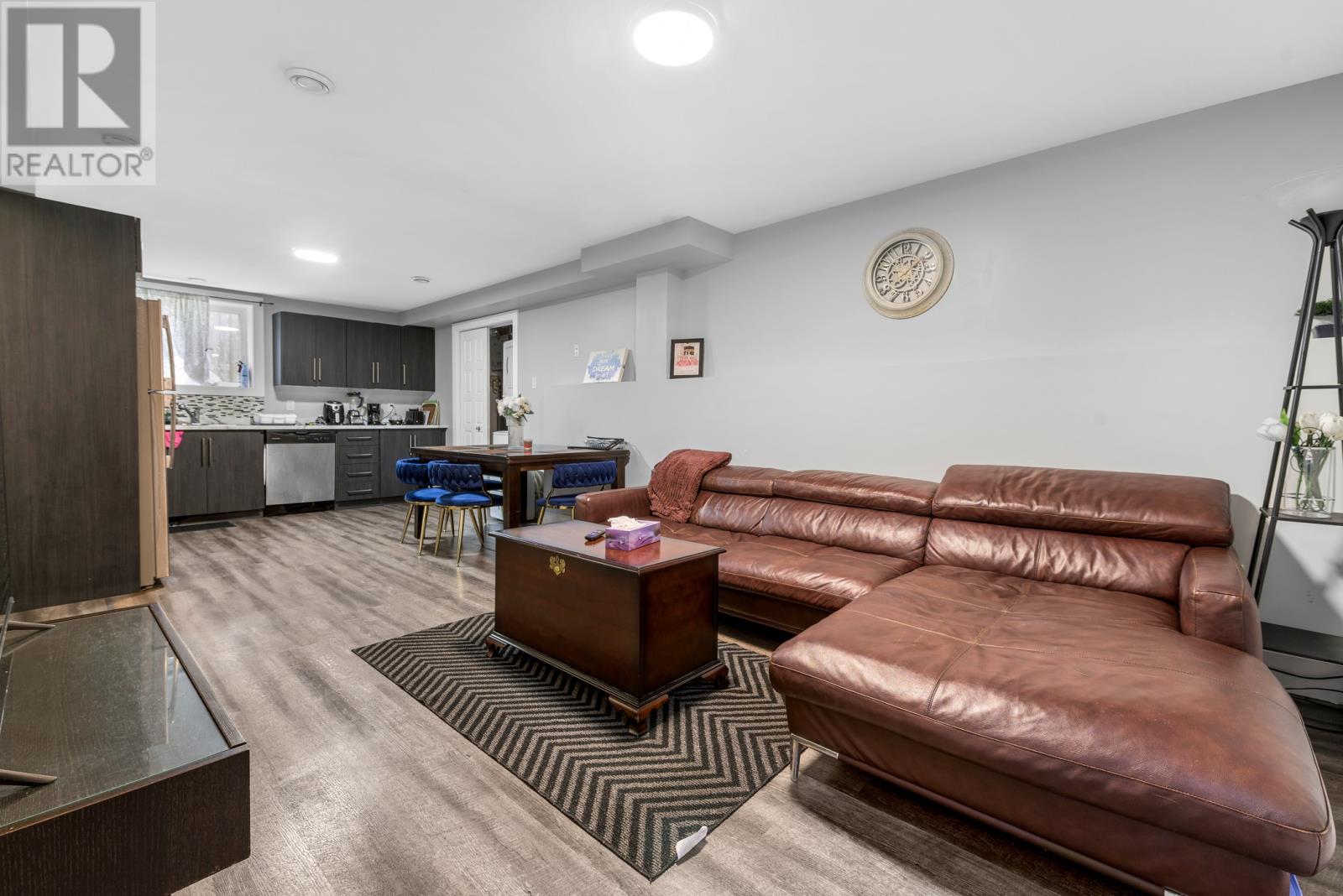 41 Oberon Street Property Photo 33