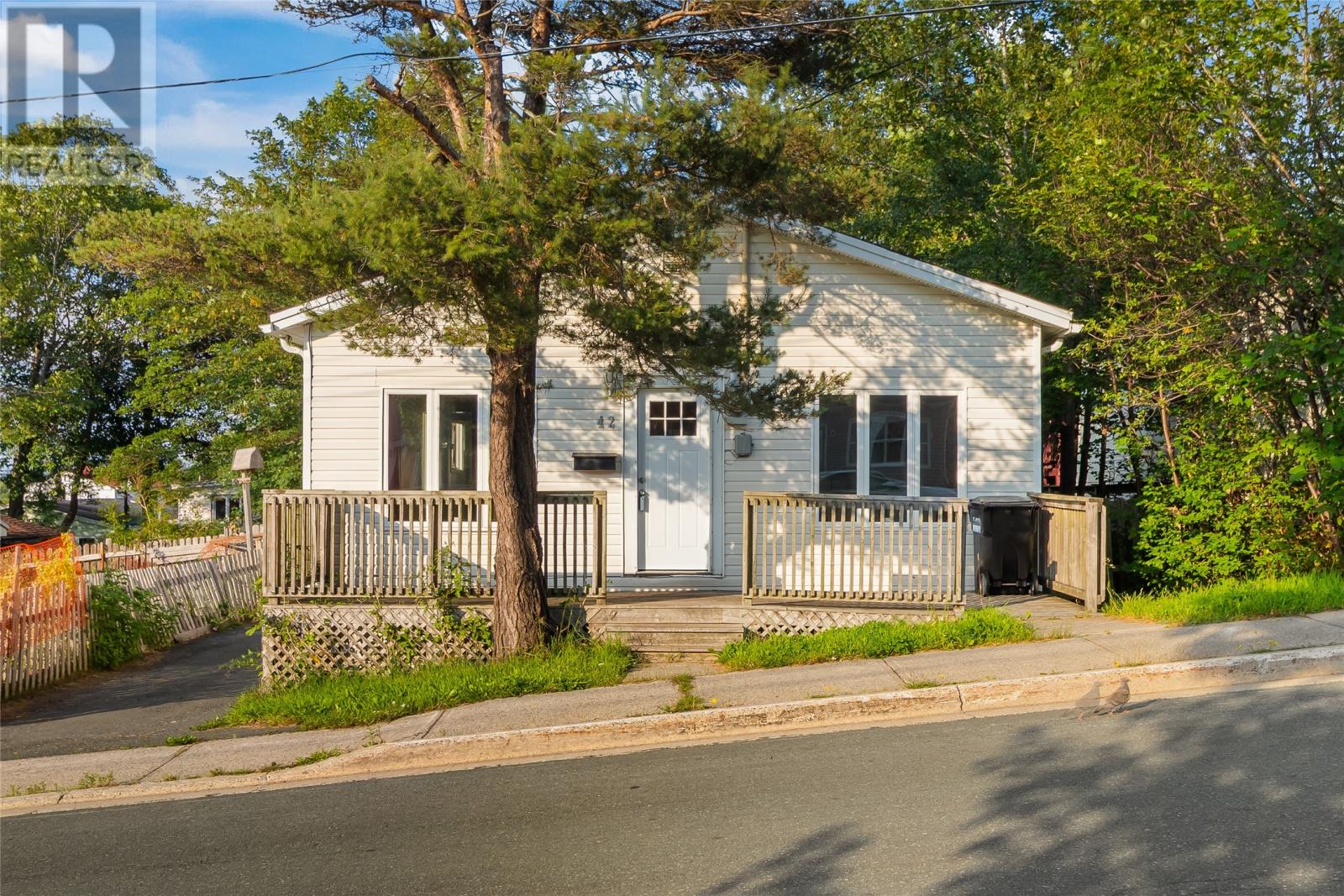 42 Suez Street Property Photo 1