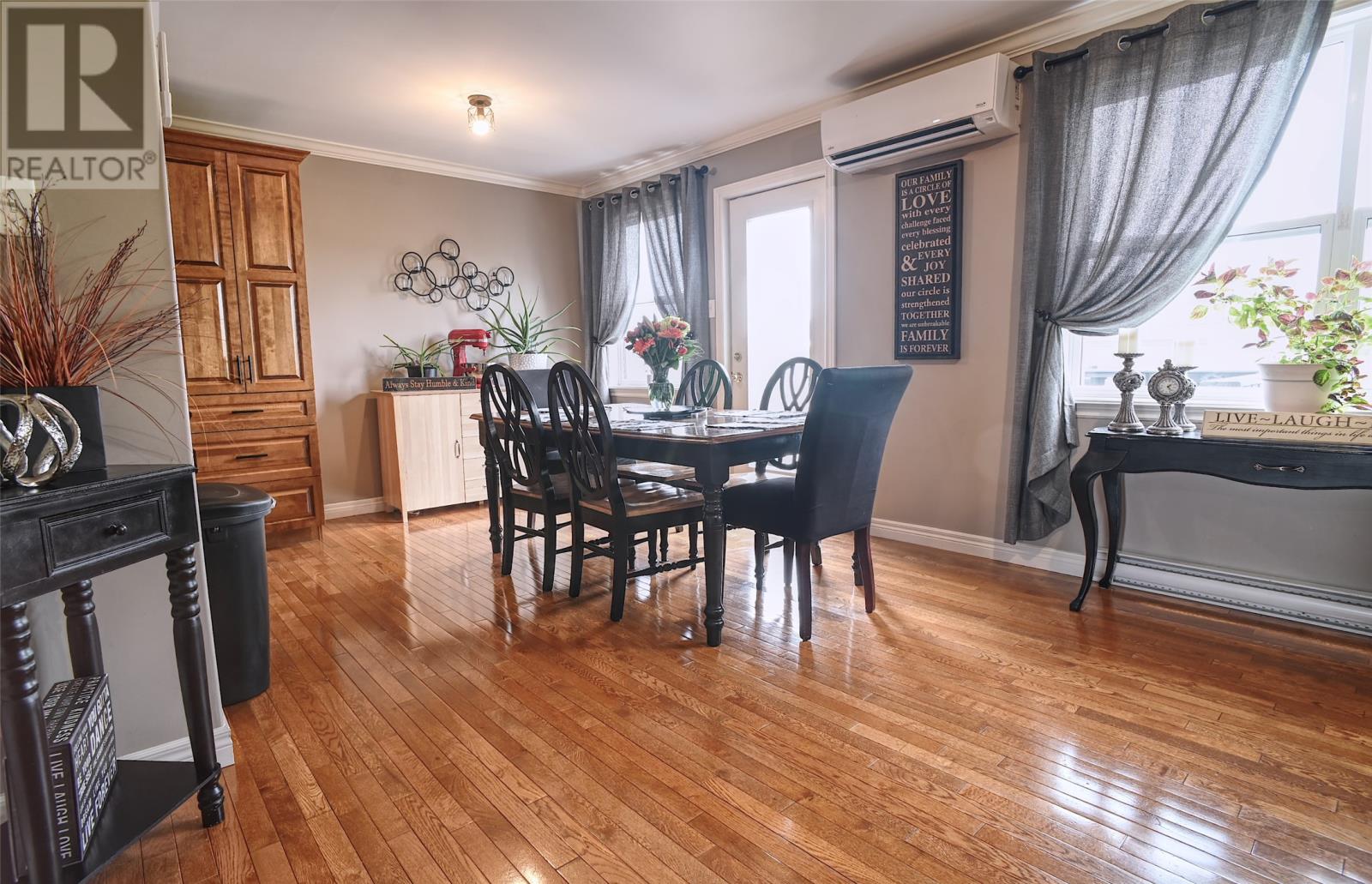 130 Green Acre Drive Property Photo 8