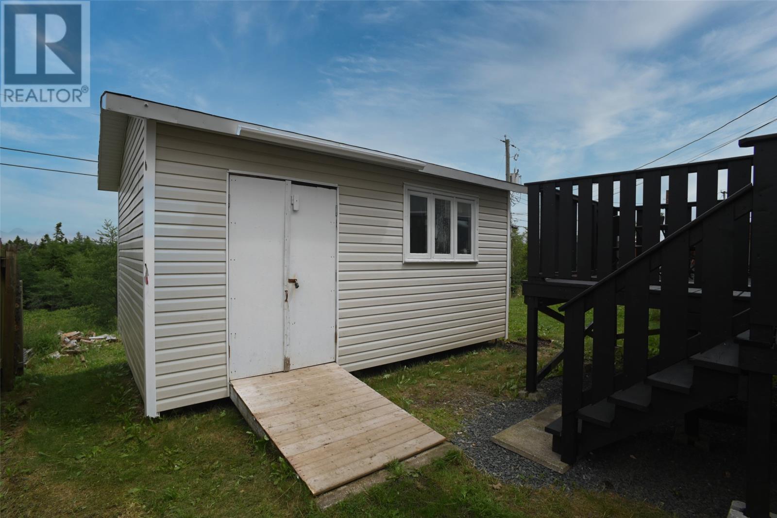 130 Green Acre Drive Property Photo 33