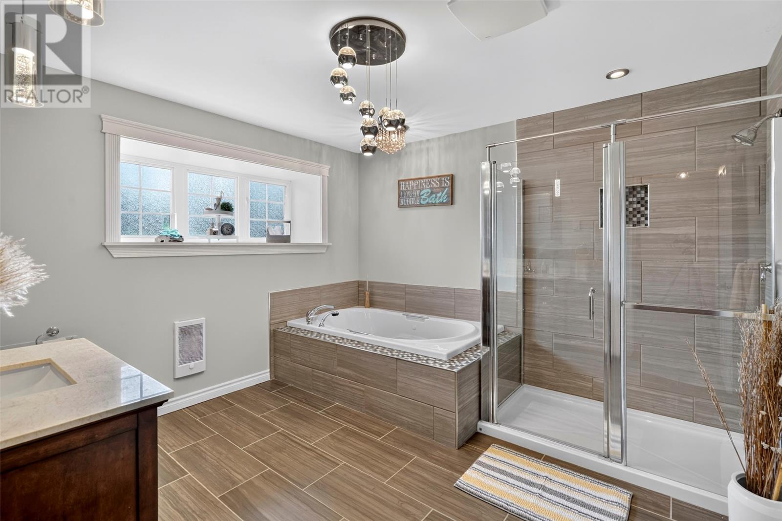 21 - 23 Bishops Road Property Photo 24