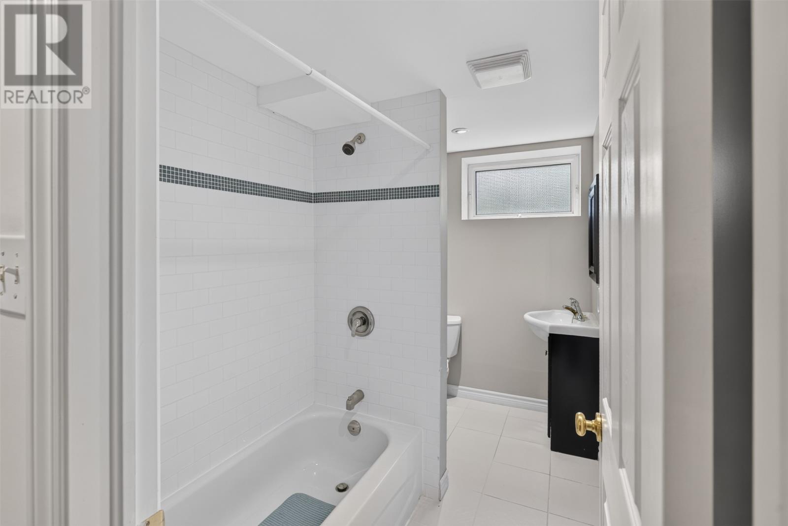 48 Jasper Street Property Photo 34