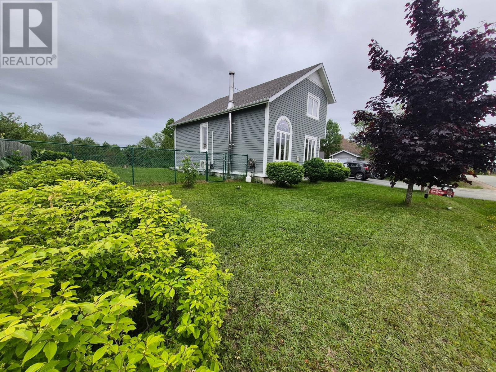 3 STEADYVIEW Drive Property Photo 1