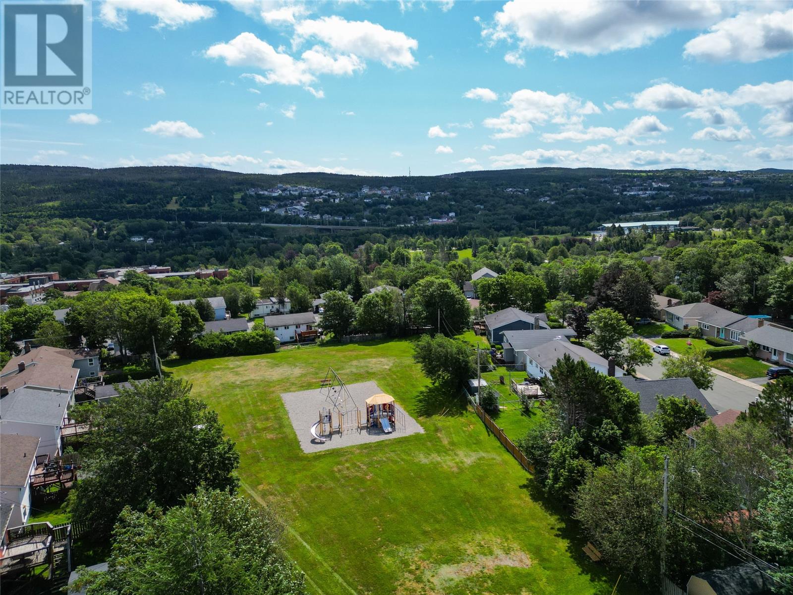 22 Holbrook Avenue Property Photo 16