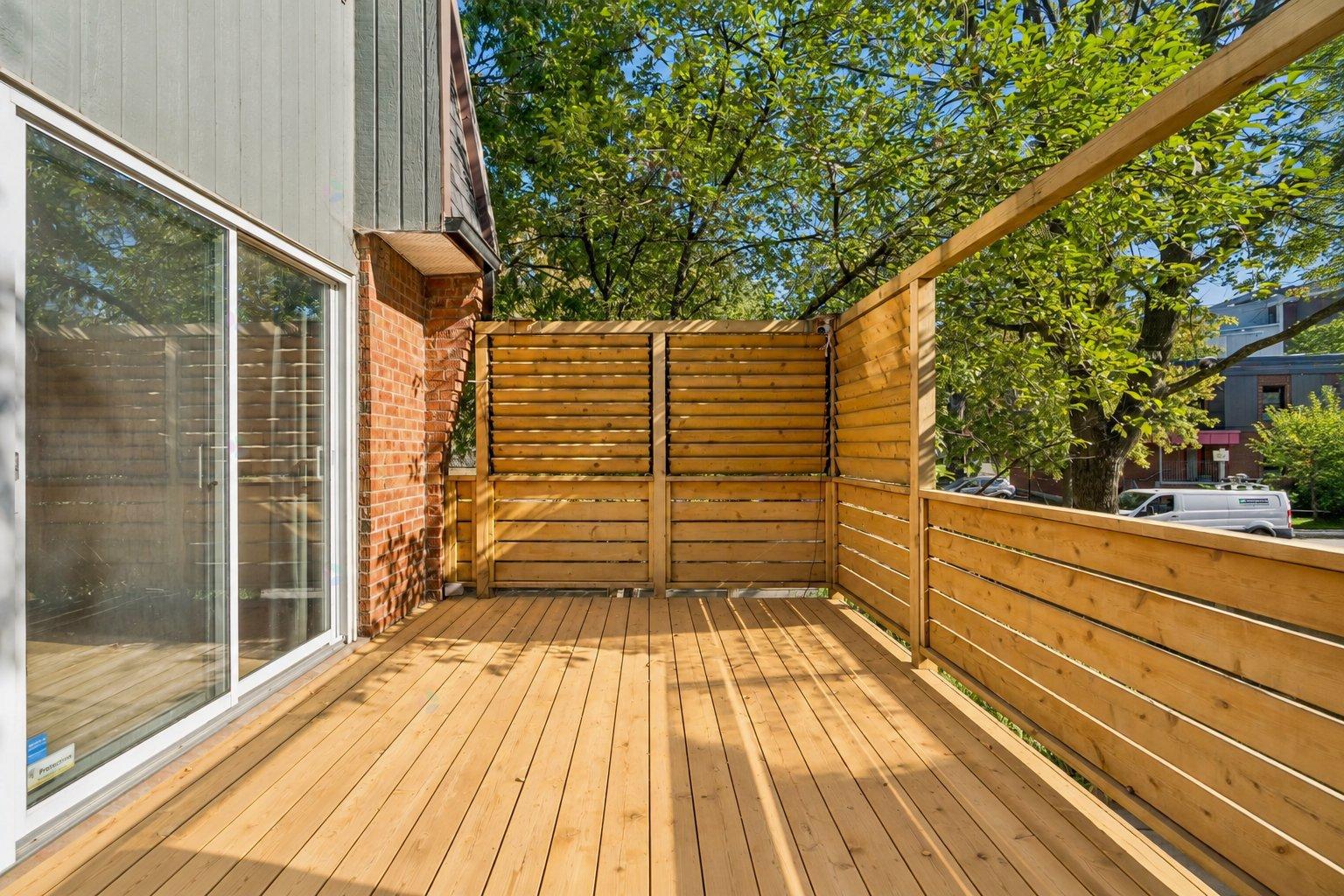540 Rue Canning Property Photo 30