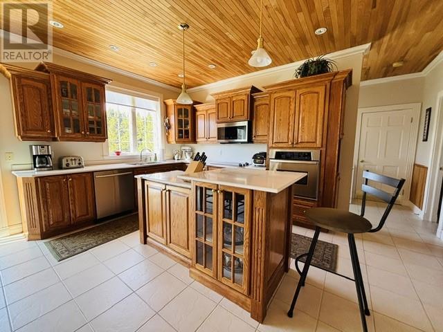 9 Seaview Crescent Property Photo 8