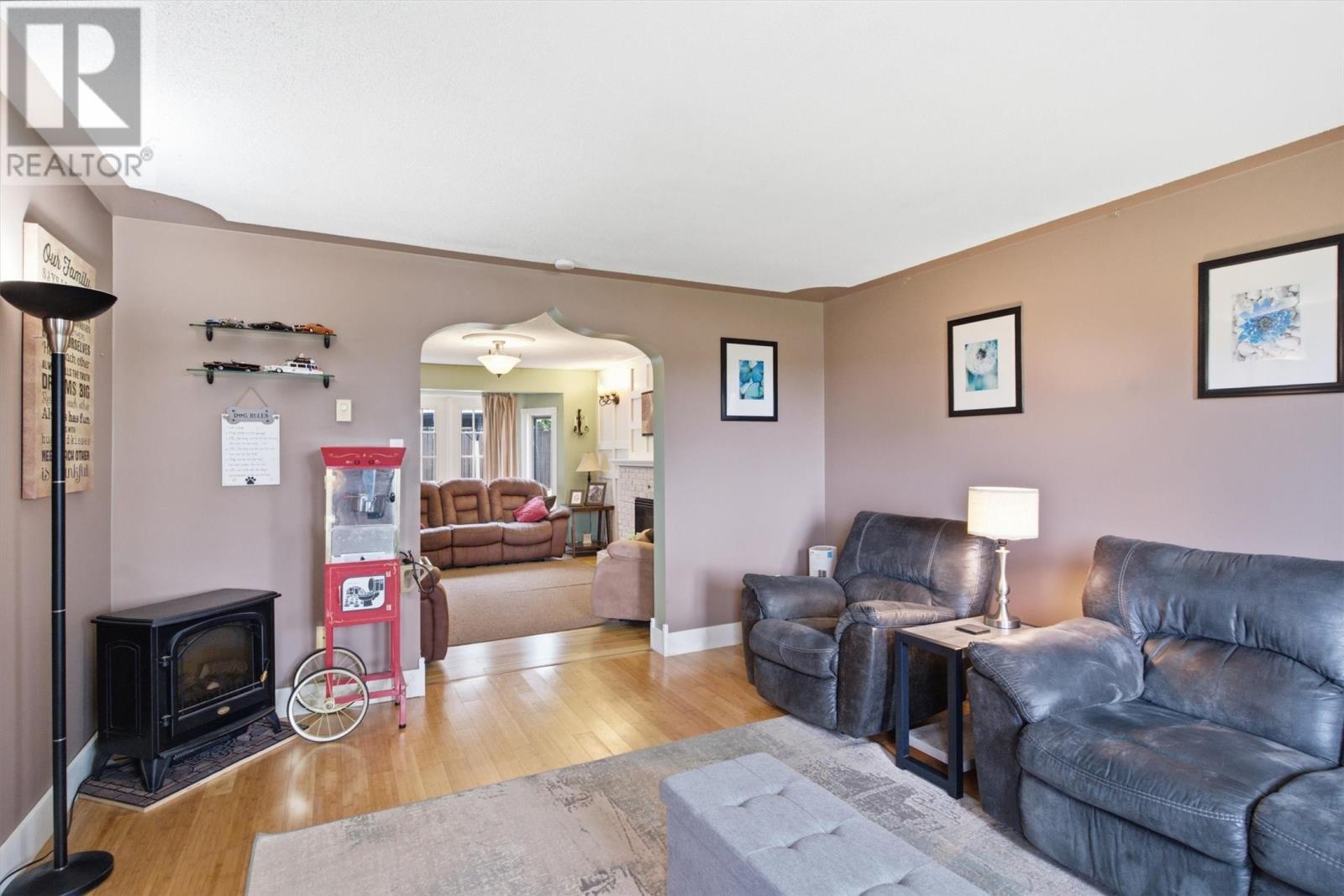147 River Road Property Photo 10