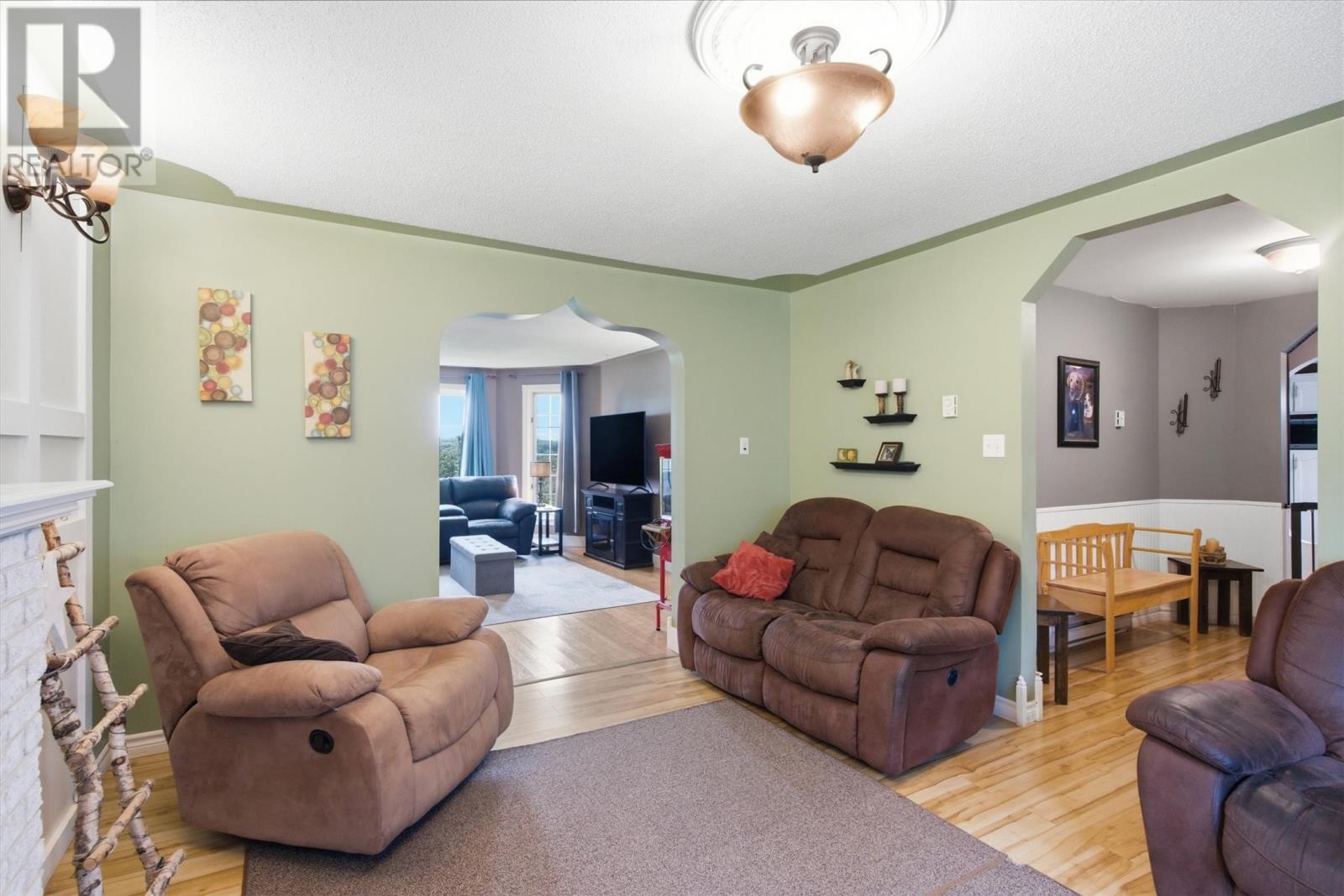 147 River Road Property Photo 14