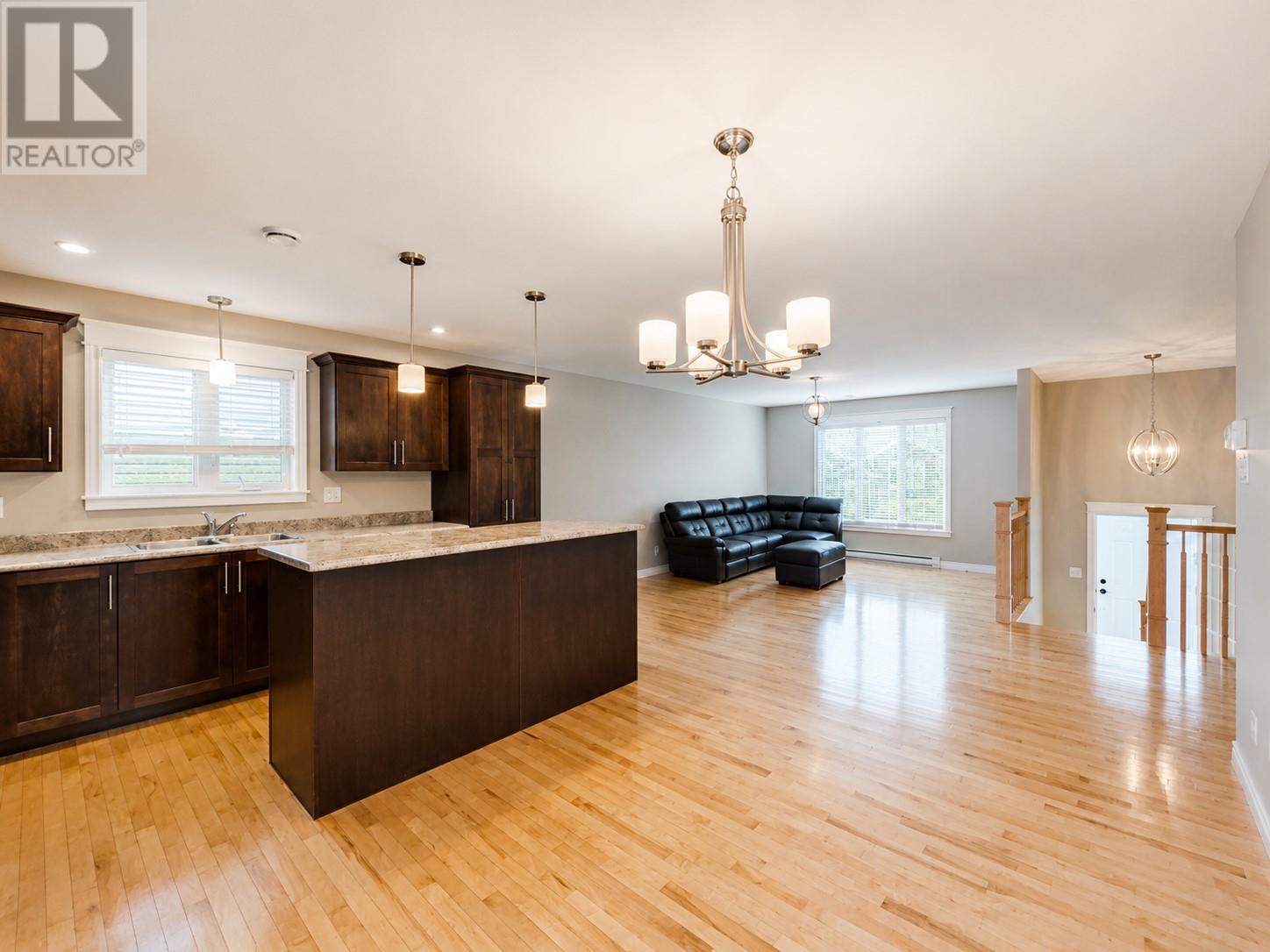 12 Douglas Street Property Photo 6
