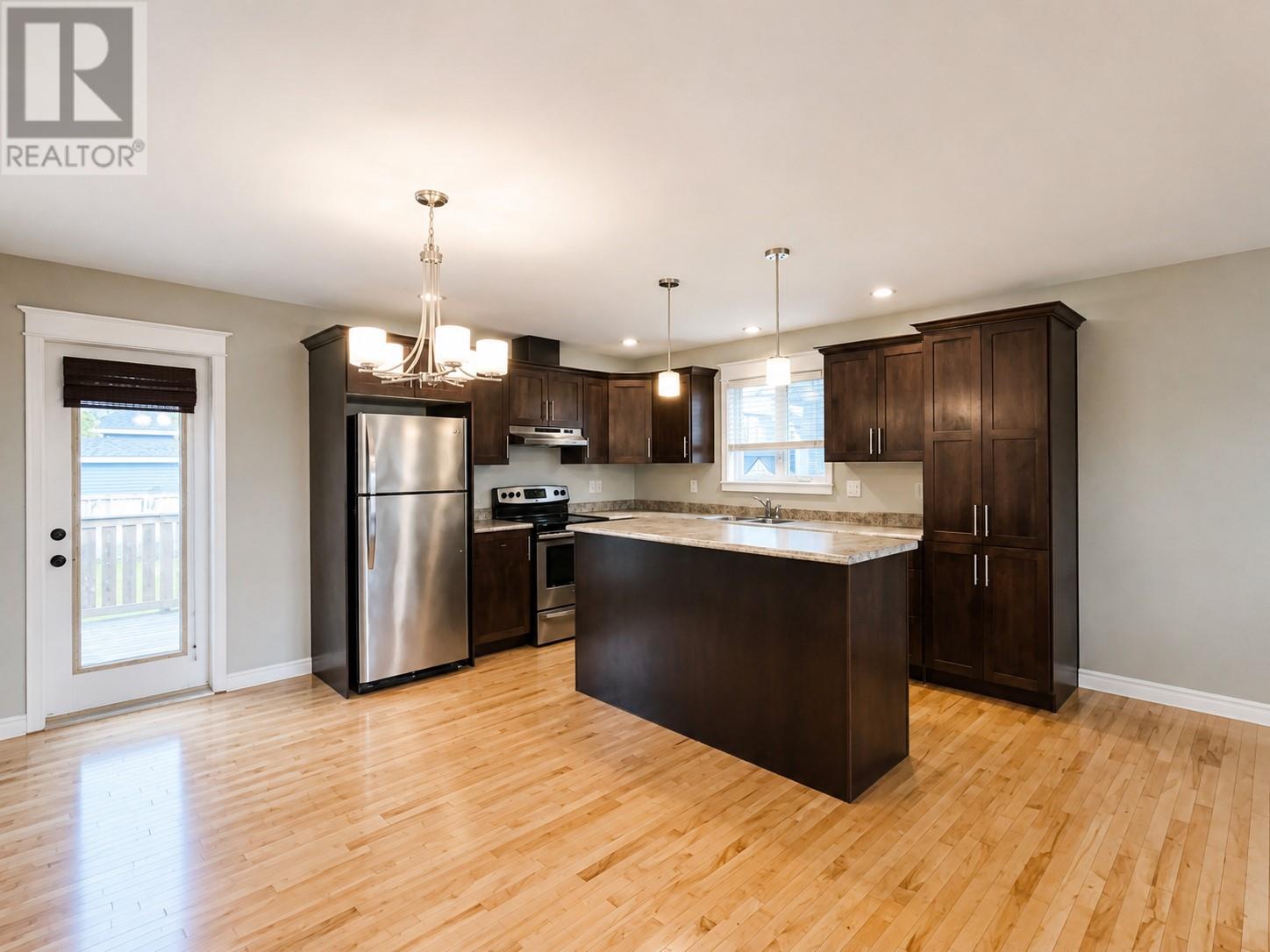 12 Douglas Street Property Photo 7