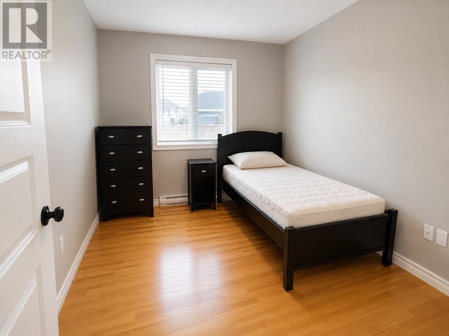 12 Douglas Street Property Photo 9