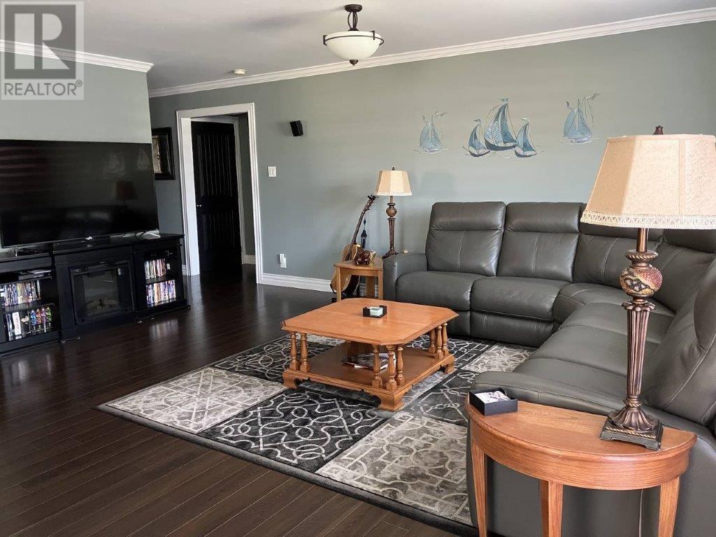 1 Michael Ryder Place Property Photo 8