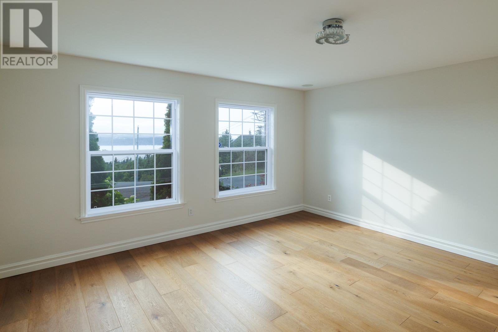100 Doran's Lane Property Photo 30