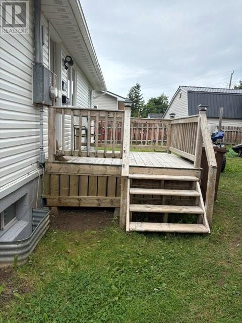 9 Hansen Highway Property Photo 5