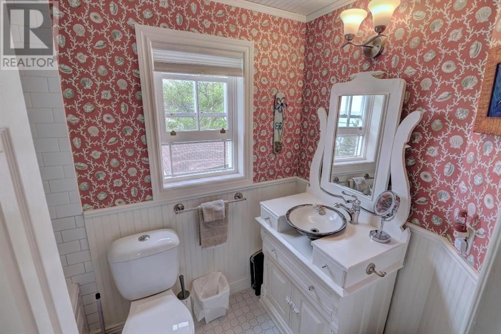454 Seaforest Drive Property Photo 18