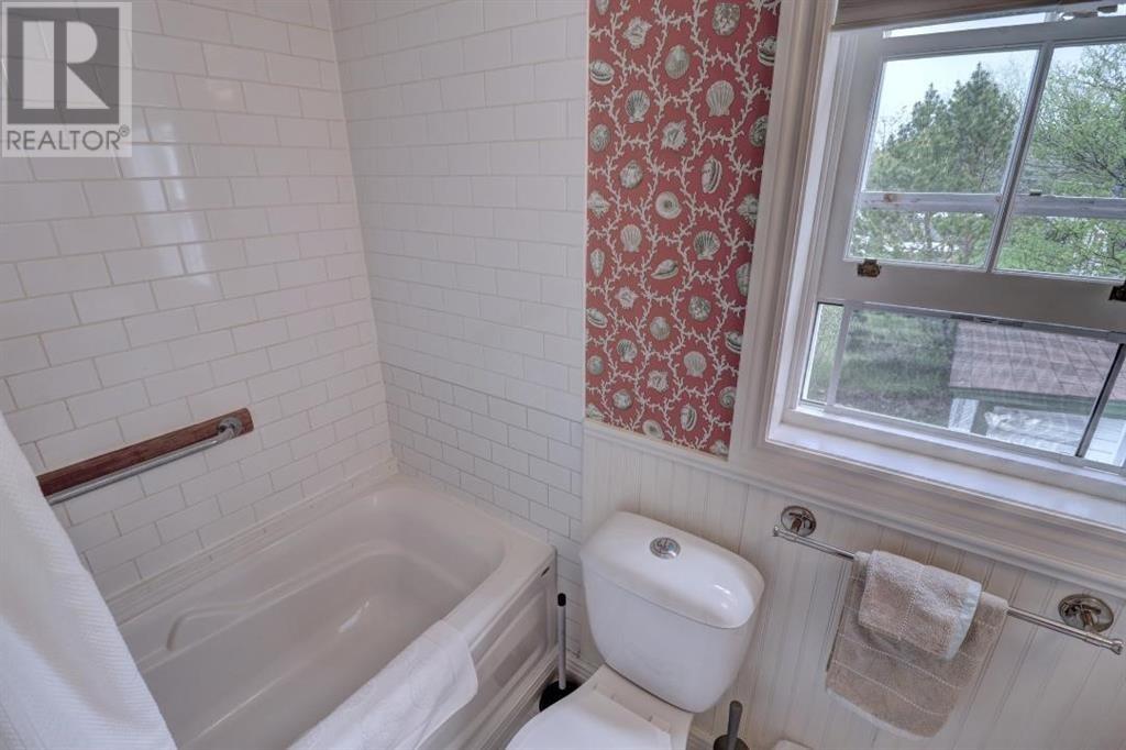 454 Seaforest Drive Property Photo 19