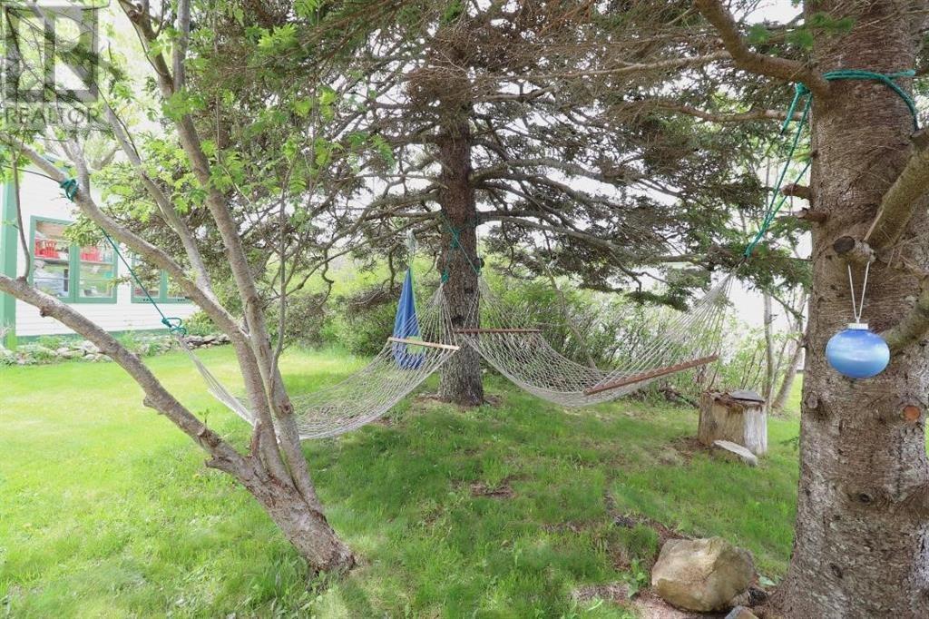 454 Seaforest Drive Property Photo 26