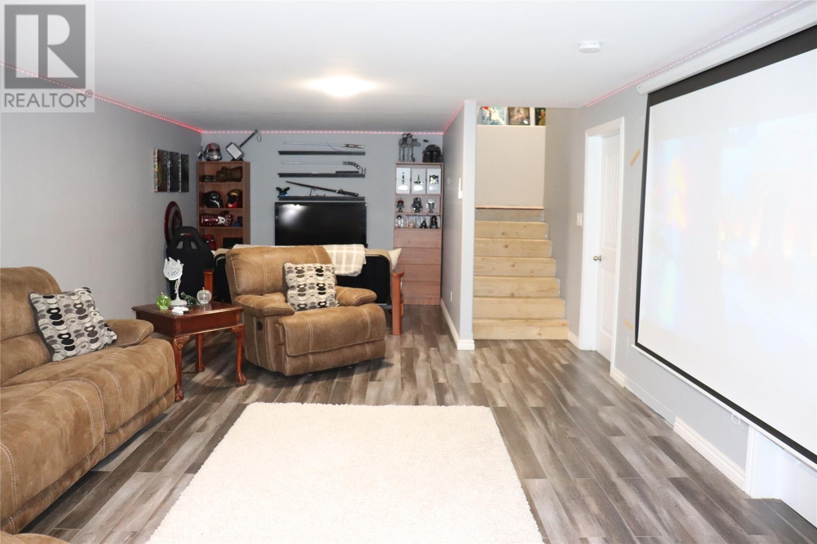 5 Pieroway Drive Property Photo 37