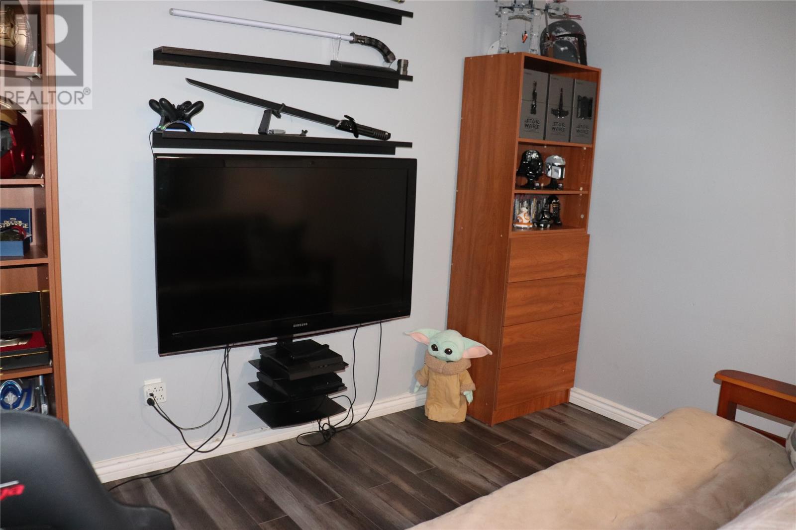 5 Pieroway Drive Property Photo 39