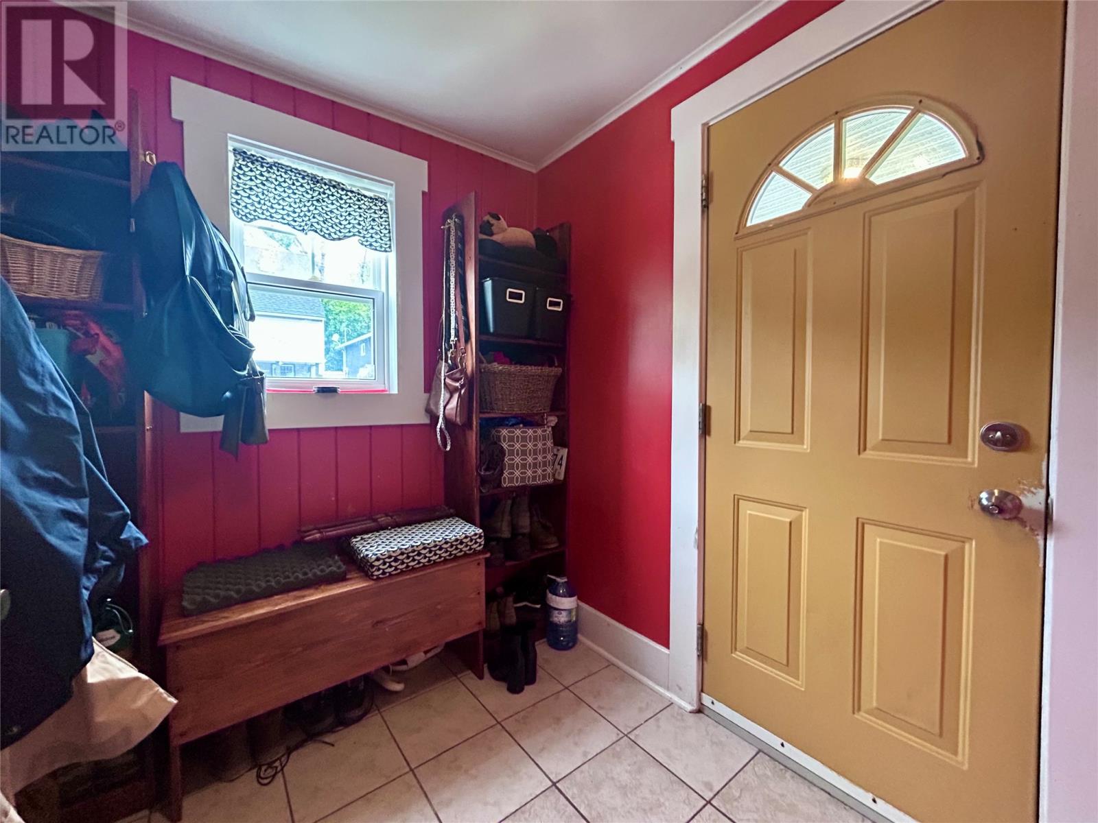 66 East Valley Road Property Photo 12
