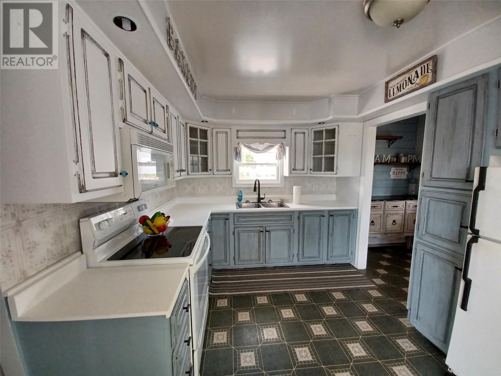124 Riverside Road E Property Photo 7