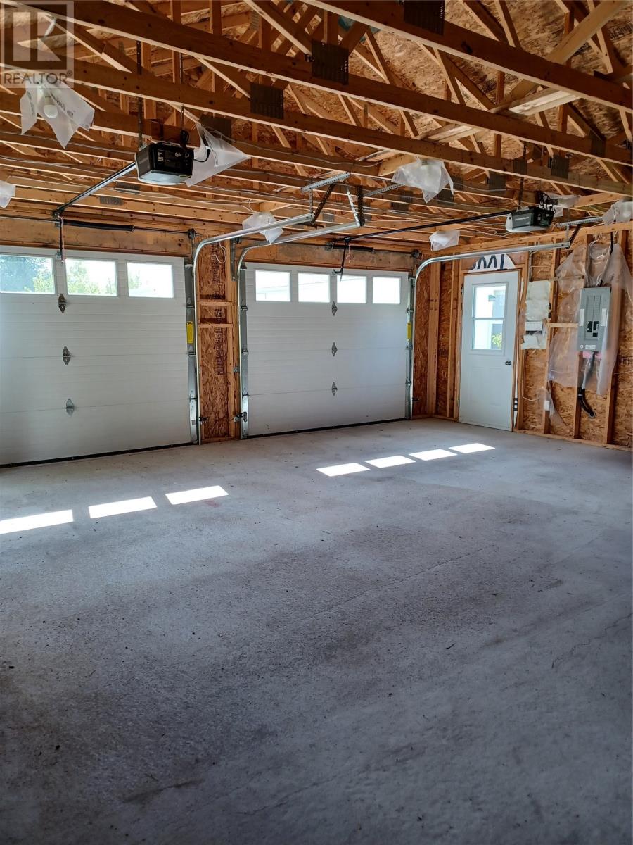124 Riverside Road E Property Photo 21
