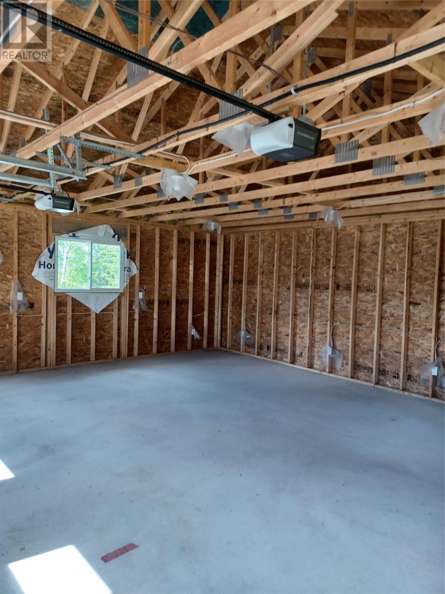124 Riverside Road E Property Photo 22
