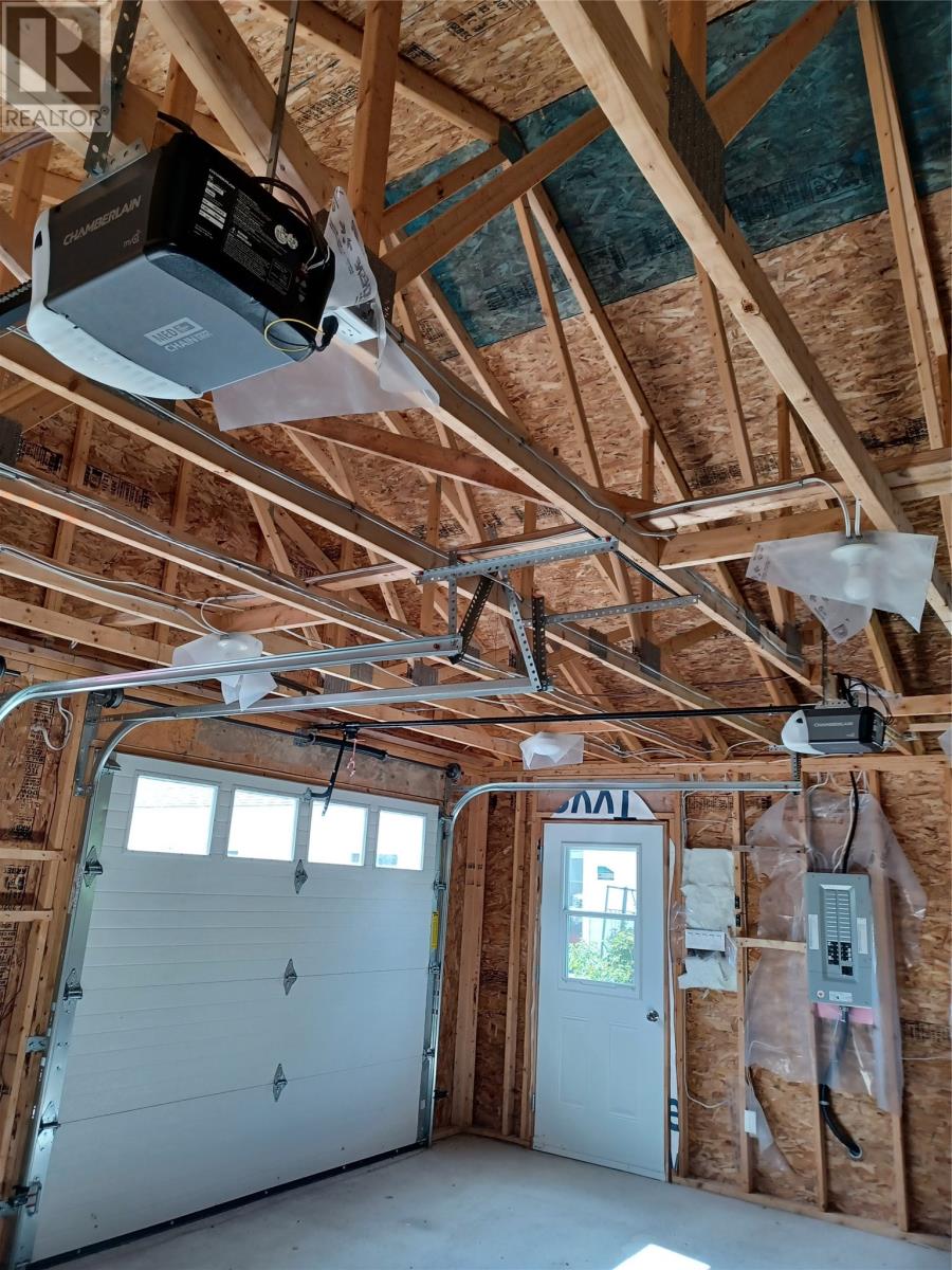 124 Riverside Road E Property Photo 23