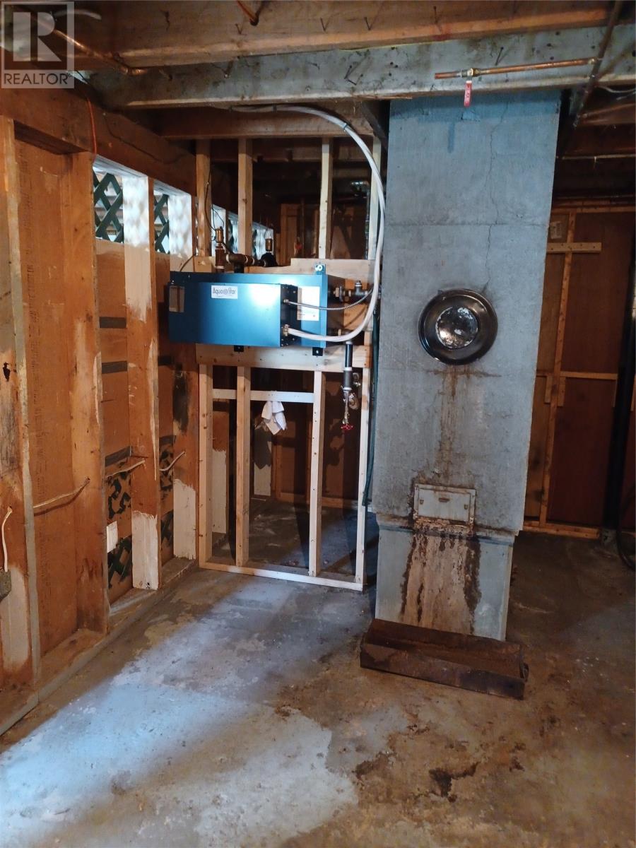 124 Riverside Road E Property Photo 24