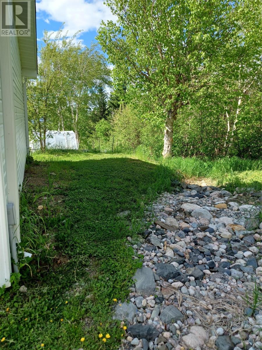 124 Riverside Road E Property Photo 31