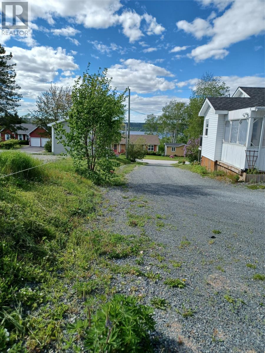 124 Riverside Road E Property Photo 35