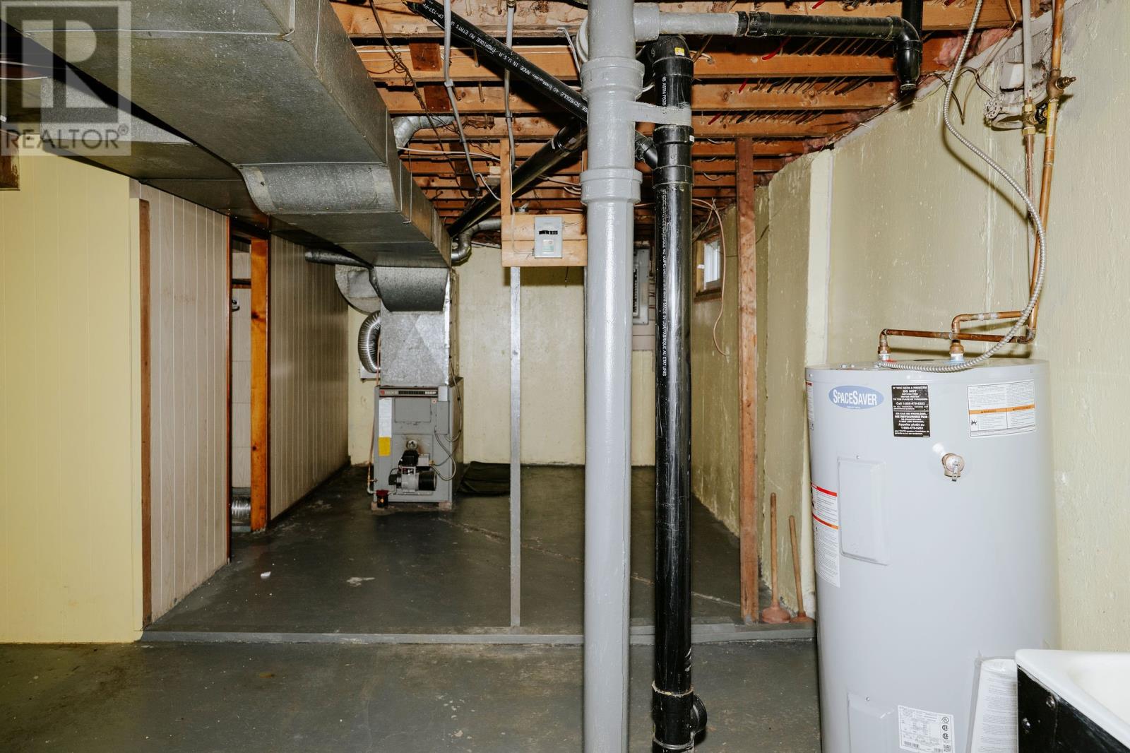 49 Hawker Crescent Property Photo 26