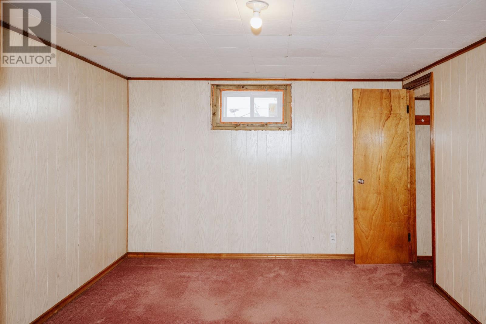 49 Hawker Crescent Property Photo 27