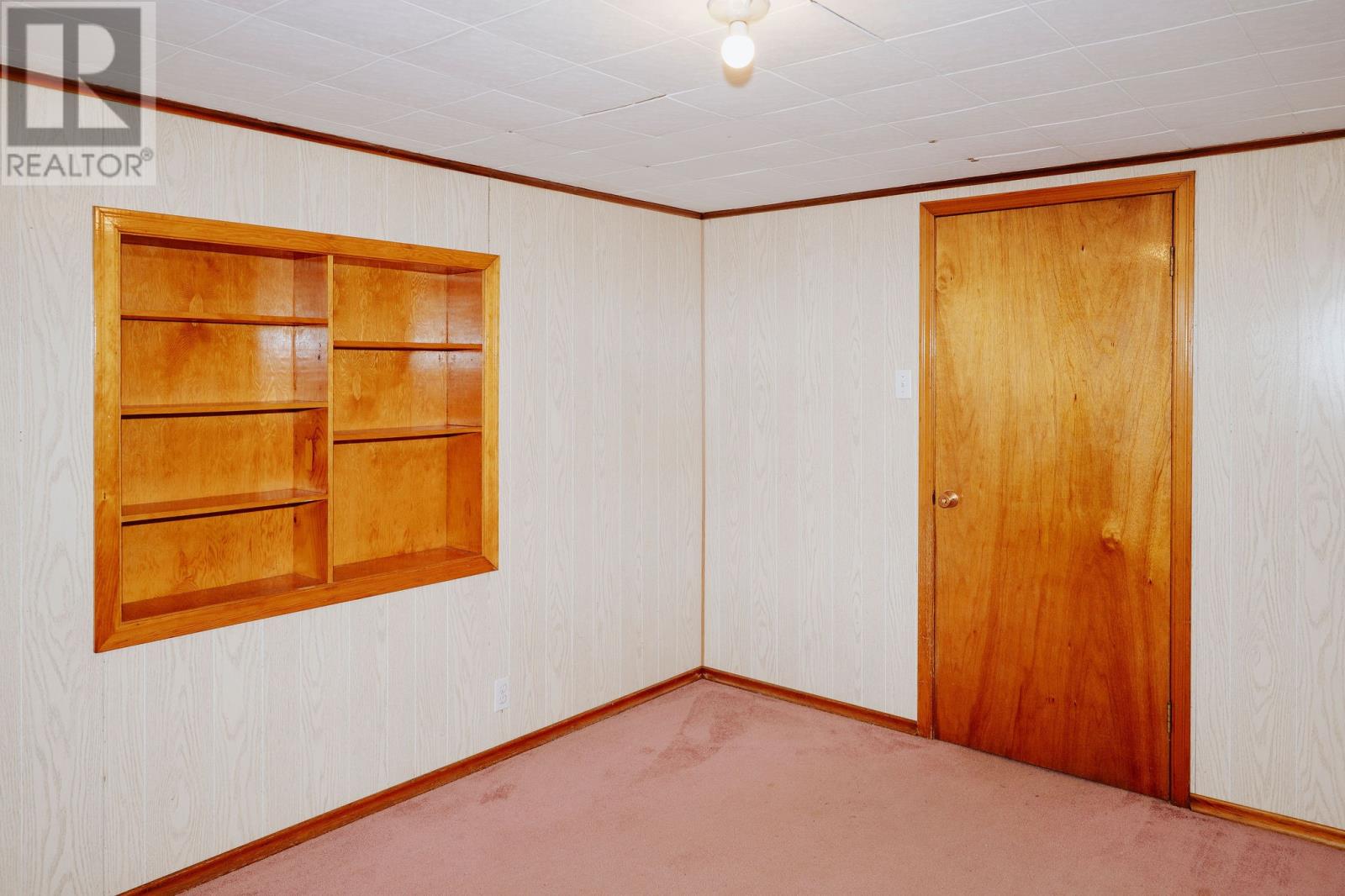 49 Hawker Crescent Property Photo 29