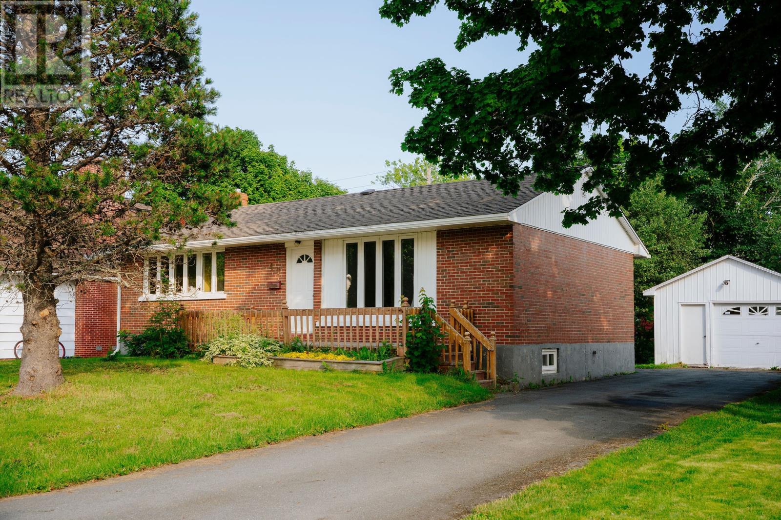 49 Hawker Crescent Property Photo 44