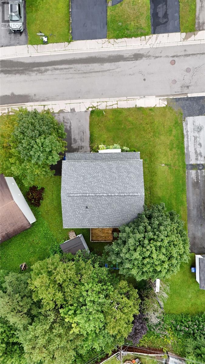 6 Marshall Crescent Property Photo 3