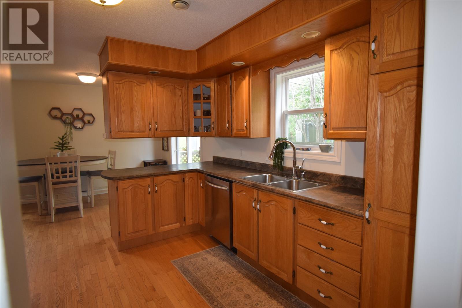 6 Marshall Crescent Property Photo 6