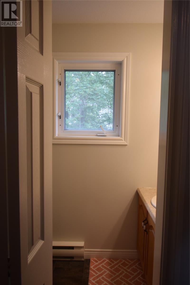 6 Marshall Crescent Property Photo 14