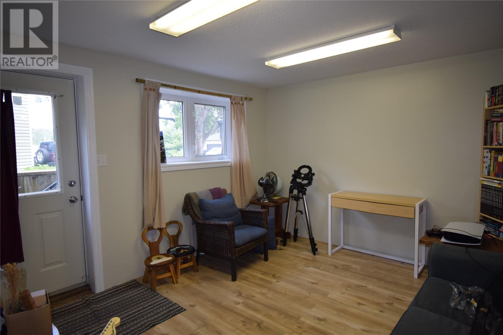 6 Marshall Crescent Property Photo 24